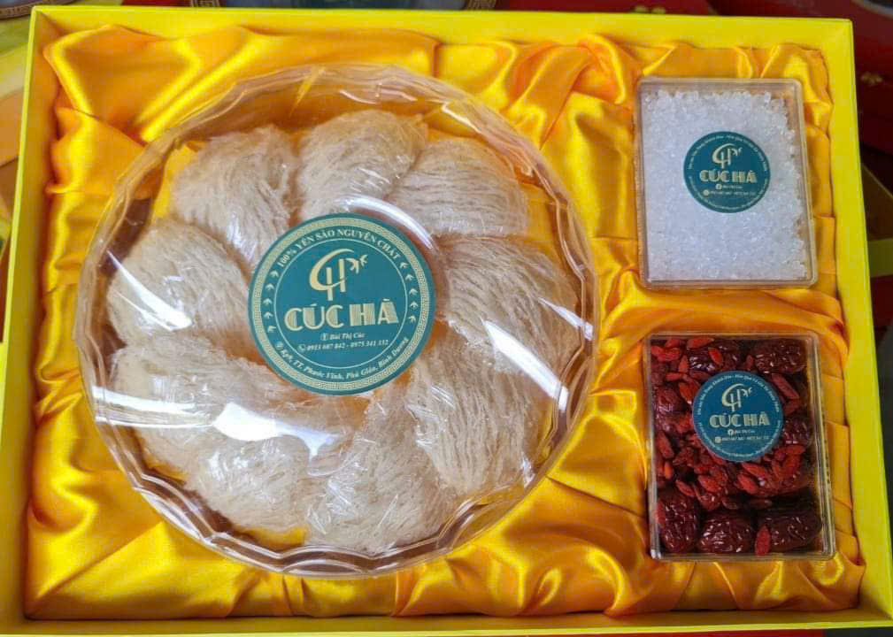 yến tổ Cúc Hà